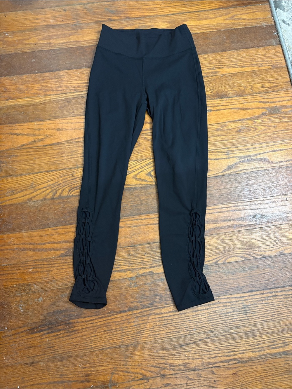 Lululemon Womens Tied To It Leggings Black Weave Mesh Size 6